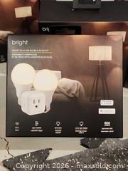 MaxSold Auction: Light Bulbs  B - Georgina (Ontario, Canada) Moving Online Auction - Dawn Blossom Drive