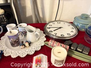 MaxSold Auction: Assorted Home Decor & Kitchenware Lot with Ceramic Birds - New Westminster (British Columbia, Canada) PARTNER MANAGED Downsizing Online Auction -  Jamieson Court (CONDO)