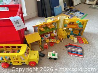 MaxSold Auction: Fisher-Price Vintage Play Family Dollhouse with Bus & Figures - New Westminster (British Columbia, Canada) PARTNER MANAGED Downsizing Online Auction -  Jamieson Court (CONDO)