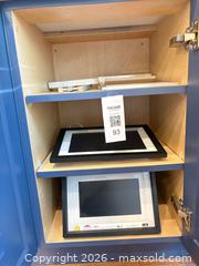 MaxSold Auction: Kodak EasyShare M820 / Skylight 2 8-inch Digital Photo Frame - New Westminster (British Columbia, Canada) PARTNER MANAGED Downsizing Online Auction -  Jamieson Court (CONDO)