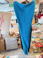 MaxSold Auction: Lot of 21–50 Children's Books (Hardcover & Paperback) and Harry Potter dolls - New Westminster (British Columbia, Canada) PARTNER MANAGED Downsizing Online Auction -  Jamieson Court (CONDO)