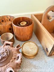 MaxSold Auction: Lot of Wooden Bowls, Boxes & Decorative Carvings (approx. 8-12) - New Westminster (British Columbia, Canada) PARTNER MANAGED Downsizing Online Auction -  Jamieson Court (CONDO)