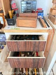 MaxSold Auction: Mixed Hand Tools Lot with Saws, Hammers, Wrenches (11-30 pcs) - New Westminster (British Columbia, Canada) PARTNER MANAGED Downsizing Online Auction -  Jamieson Court (CONDO)