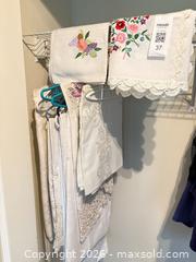 MaxSold Auction: Mixed Linen Lot: Tablecloth, Runner, Napkins, Doilies - New Westminster (British Columbia, Canada) PARTNER MANAGED Downsizing Online Auction -  Jamieson Court (CONDO)