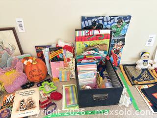 MaxSold Auction: Mixed Lot: Peter Rabbit Framed Print & Seasonal Craft Items - New Westminster (British Columbia, Canada) PARTNER MANAGED Downsizing Online Auction -  Jamieson Court (CONDO)