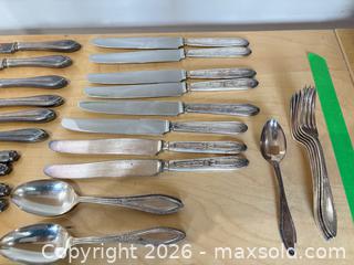 MaxSold Auction: Ornate Floral Handle Silverware Set, ~30 Pieces - New Westminster (British Columbia, Canada) PARTNER MANAGED Downsizing Online Auction -  Jamieson Court (CONDO)