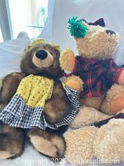 MaxSold Auction: Stuffed Animals - Las Vegas (NV, USA) PARTNER MANAGED Estate Sale Online Auction - Losee Road