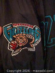MaxSold Auction: Vintage Vancouver Grizzlies Starter Jacket, Men S - West Vancouver (British Columbia, Canada) SELLER MANAGED Estate Sale Online Auction - Marine Drive