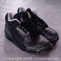 MaxSold Auction: Jordan 3 Retro Wolf Grey Custom/ Painted Sneakers, Size 10 – 136064-004 - Toronto (Ontario, Canada) SELLER MANAGED Reseller Online Auction - Esandar Drive (STORAGE)