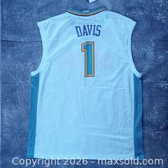 MaxSold Auction: Vintage 2000 NBA Baron Davis New Orleans Hornets Reebok Basketball Jersey, NWT, XL - Toronto (Ontario, Canada) SELLER MANAGED Reseller Online Auction - Esandar Drive (STORAGE)