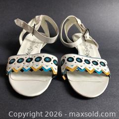 MaxSold Auction: Vintage Yves Saint Laurent Boho Leather Flats, Size 34.5 - Toronto (Ontario, Canada) SELLER MANAGED Reseller Online Auction - Esandar Drive (STORAGE)