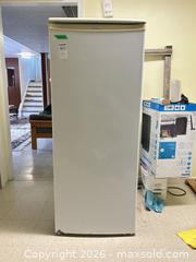 MaxSold Auction: Danby Mid-Size Fridge C - Burlington (Ontario, Canada) Moving Online Auction - Mcniven Road