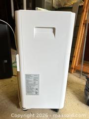 MaxSold Auction: Danby  Room Air conditioner B - Burlington (Ontario, Canada) Moving Online Auction - Mcniven Road