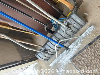 MaxSold Auction: Garden Tools And Wood B - Burlington (Ontario, Canada) Moving Online Auction - Mcniven Road