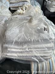 MaxSold Auction: Massage Table Sheets and Headrest Covers B  - Burlington (Ontario, Canada) Moving Online Auction - Mcniven Road