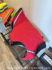 MaxSold Auction: Pet Supplies B  - Burlington (Ontario, Canada) Moving Online Auction - Mcniven Road