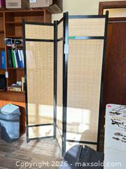 MaxSold Auction: Privacy Screen  B - Burlington (Ontario, Canada) Moving Online Auction - Mcniven Road