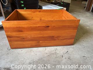 MaxSold Auction: Rolling Storage Box B - Burlington (Ontario, Canada) Moving Online Auction - Mcniven Road