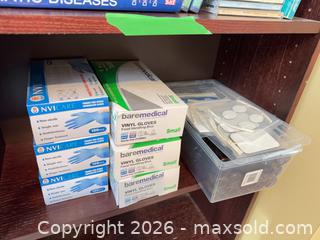 MaxSold Auction: Vinyl Gloves, Tens Pads, Glass Bottles B - Burlington (Ontario, Canada) Moving Online Auction - Mcniven Road