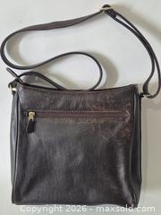MaxSold Auction: Italian Natural Distressed Leather Shoulder Bag - Pickering (Ontario, Canada) SELLER MANAGED Reseller Online Auction - Old Brock Road