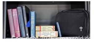 MaxSold Auction: Lot of Christian & Self-Help Books & Bibles - Marietta (Georgia, USA) PARTNER MANAGED Estate Sale Online Auction - Casteel Park Drive Southwest