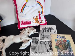 MaxSold Auction: Mixed Vintage Nostalgia Collectible Lot - Wizard of Oz, Annie, Sesame Street - Marietta (Georgia, USA) PARTNER MANAGED Estate Sale Online Auction - Casteel Park Drive Southwest