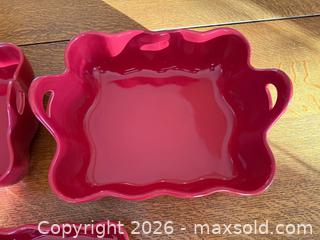 MaxSold Auction: Vintage Sur La Table Scalloped Edge Baking Pans - Mountain View (California, USA) SELLER MANAGED Estate Sale Online Auction - Clark Avenue