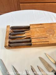 MaxSold Auction: Assorted Kitchen Cutting Utensil Set with Wooden Block, 20–30 Pieces - Sun City (Arizona, USA) PARTNER MANAGED Estate Sale Online Auction - West Jacaranda Drive