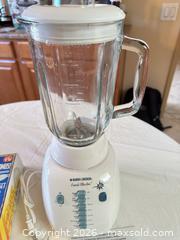 MaxSold Auction: Blender, Microwave Omelet Maker & Egg Tools Lot - Sun City (Arizona, USA) PARTNER MANAGED Estate Sale Online Auction - West Jacaranda Drive