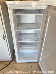 MaxSold Auction: Kenmore Upright Freezer, 5-7 cu ft, White - Sun City (Arizona, USA) PARTNER MANAGED Estate Sale Online Auction - West Jacaranda Drive