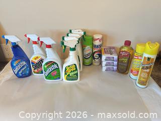 MaxSold Auction: Lot of 12–15 Household Cleaning Supplies Assorted Brands - Sun City (Arizona, USA) PARTNER MANAGED Estate Sale Online Auction - West Jacaranda Drive