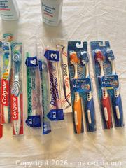 MaxSold Auction: Mixed Pack of 11–20 Personal Care Items: Toothbrushes & Baby Powder - Sun City (Arizona, USA) PARTNER MANAGED Estate Sale Online Auction - West Jacaranda Drive