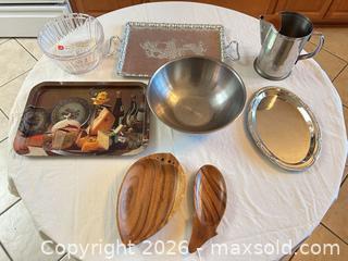 MaxSold Auction: Mixed serveware set — wood, metal, glass pieces - Sun City (Arizona, USA) PARTNER MANAGED Estate Sale Online Auction - West Jacaranda Drive