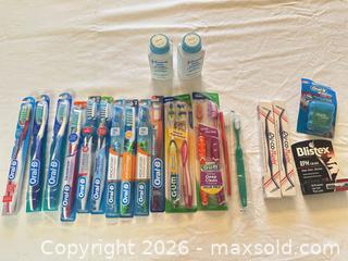 MaxSold Auction: Oral-B & G•U•M Dental Care Multi-Pack with Floss, Picks, Lip Balm - Sun City (Arizona, USA) PARTNER MANAGED Estate Sale Online Auction - West Jacaranda Drive