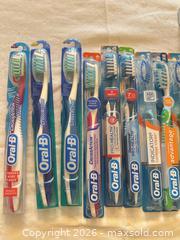 MaxSold Auction: Oral-B & G•U•M Dental Care Multi-Pack with Floss, Picks, Lip Balm - Sun City (Arizona, USA) PARTNER MANAGED Estate Sale Online Auction - West Jacaranda Drive