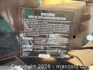 MaxSold Auction: Schumacher SE-1010-2 12V Battery Charger 10A/2A - Sun City (Arizona, USA) PARTNER MANAGED Estate Sale Online Auction - West Jacaranda Drive