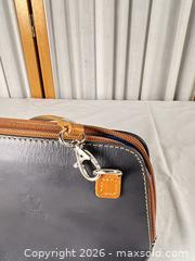MaxSold Auction: Vera Pelle Navy & Tan Leather Small Crossbody Bag - Campbell (California, USA) PARTNER MANAGED Downsizing Online Auction - Dell Avenue