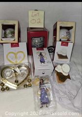 MaxSold Auction: NEW-HALLMARK ORNAMENTS Lot "O 2" - Kingston (Ontario, Canada) SELLER MANAGED Downsizing Online Auction - Morenz Crescent