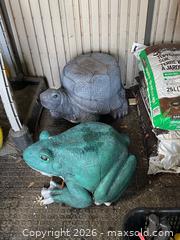 MaxSold Auction: Mixed Garden Tools, Pots, Decor & Lawn Care Items - Clarence-Rockland (Ontario, Canada) PARTNER MANAGED Estate Sale Online Auction - Campeau Crescent