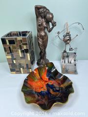 MaxSold Auction: Small Decor Lot  - Clarence-Rockland (Ontario, Canada) PARTNER MANAGED Estate Sale Online Auction - Campeau Crescent