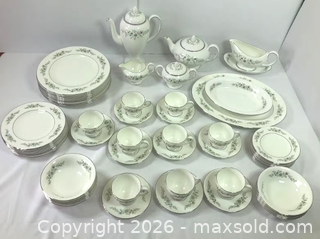 MaxSold Auction: Wedgwood “Westbury” China Lot - Clarence-Rockland (Ontario, Canada) PARTNER MANAGED Estate Sale Online Auction - Campeau Crescent
