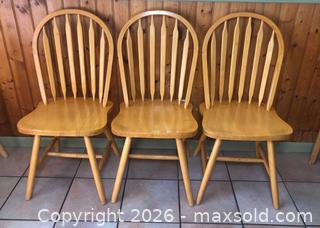 MaxSold Auction: Wooden Chair Lot - Clarence-Rockland (Ontario, Canada) PARTNER MANAGED Estate Sale Online Auction - Campeau Crescent