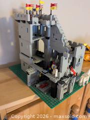 MaxSold Auction: LEGO Classic Castle Knights Playset - Medium - Mississauga (Ontario, Canada) SELLER MANAGED Estate Sale Online Auction - Sir Monty's Drive