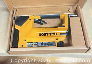 MaxSold Auction: Bostitch BTFP71875CK Pneumatic Stapler, 18-Gauge, Yellow - Point Edward (Ontario, Canada) SELLER MANAGED Estate Sale Online Auction -  Michigan Avenue