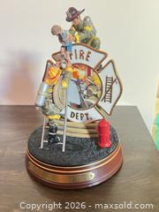 MaxSold Auction: Bradford Exchange Courage Under Fire Limited Edition Plate - Point Edward (Ontario, Canada) SELLER MANAGED Estate Sale Online Auction -  Michigan Avenue