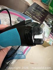 MaxSold Auction: Braun Series 3 S3 Corded Electric Shaver - Point Edward (Ontario, Canada) SELLER MANAGED Estate Sale Online Auction -  Michigan Avenue