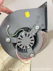 MaxSold Auction: Centrifugal Squirrel Cage Blower with Motor & Mounting Plate - Point Edward (Ontario, Canada) SELLER MANAGED Estate Sale Online Auction -  Michigan Avenue