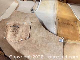 MaxSold Auction: Leather Tool Apron with Hammer Holders & Nail Pouch - Point Edward (Ontario, Canada) SELLER MANAGED Estate Sale Online Auction -  Michigan Avenue