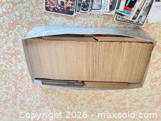 MaxSold Auction: Lot of 100+ 1970s Baseball, mostly Hockey Trading Cards (O-Pee-Chee & Topps) - Point Edward (Ontario, Canada) SELLER MANAGED Estate Sale Online Auction -  Michigan Avenue