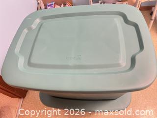 MaxSold Auction: Lot of 2 Large Green Plastic Storage Totes (Made in Canada) - Point Edward (Ontario, Canada) SELLER MANAGED Estate Sale Online Auction -  Michigan Avenue